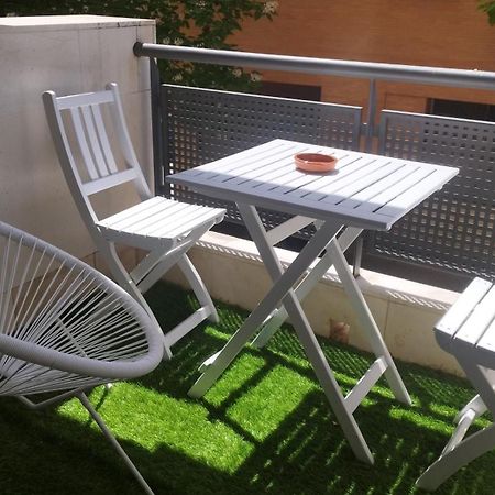 Apartamento Reformado Parking Gratis Sevilla Kültér fotó