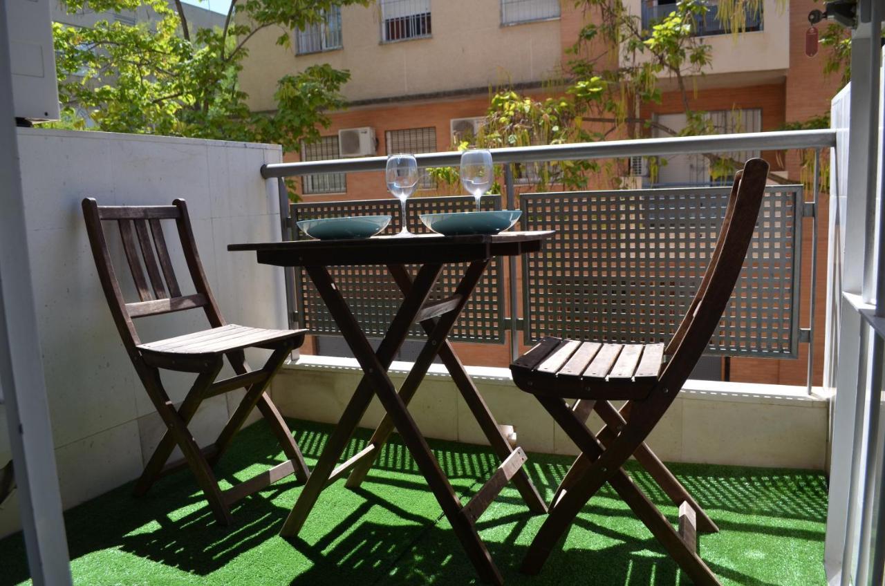 Apartamento Reformado Parking Gratis Sevilla Kültér fotó